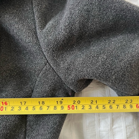 Women’s wool coat - Picture 4 of 5